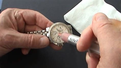 levare graffi rolex|Come togliere i graffi dal vetro dell'orologio in modo semplice ed .